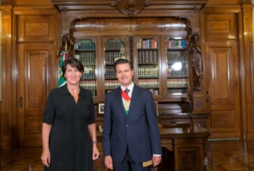L’Ambassadrice Anne Grillo remet ses lettres de créance au Président Enrique Peña Nieto