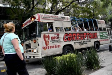 Insolite – À Mexico, le «Corruptour» fait fureur !