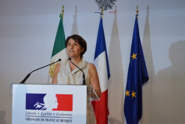 Anne Grillo, embajadora de Francia en México, les desea un muy feliz y próspero año 2018 ! (Video)
