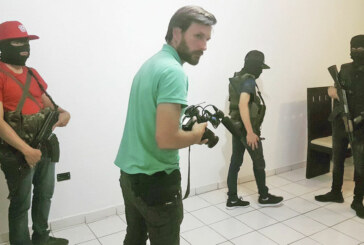 «Il a filmé le cartel de Sinaloa pour la TV française !» – Rencontre avec un journaliste courageux! (Voir vidéo complet)