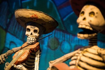 Día de los Muertos : le bal du papier mâché ! (Video)