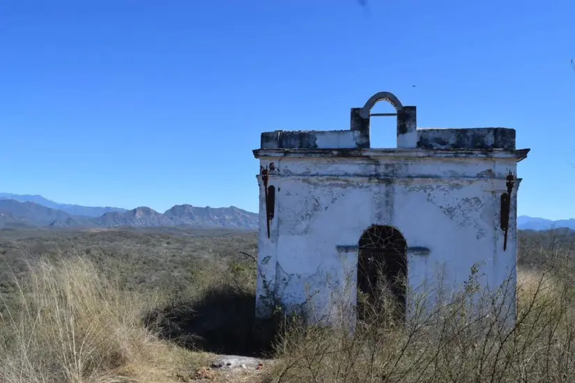 Capilla del Diablo en San Ignacio, donde descansan los restos de Bernardo Escobosa.