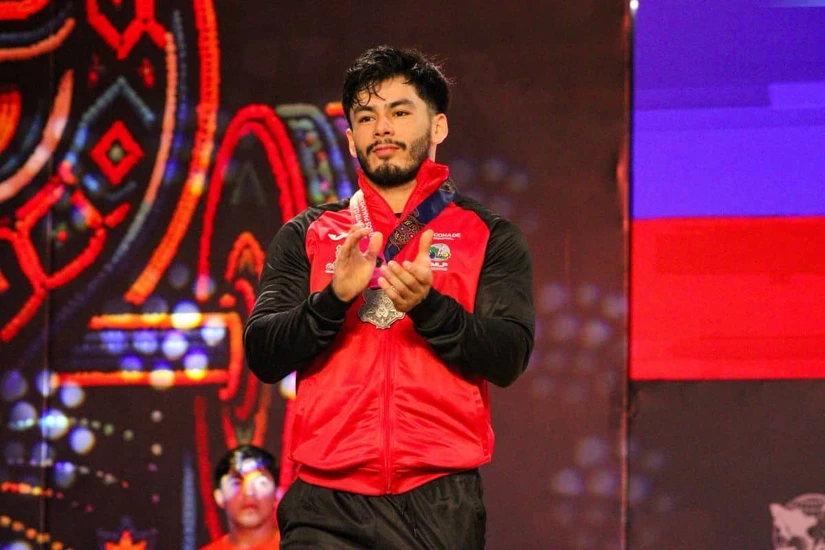 Jorge Cárdenas cerró su participación con 319 kilogramos en el total, marca que le valió la segunda medalla de plata. Foto: ISDE